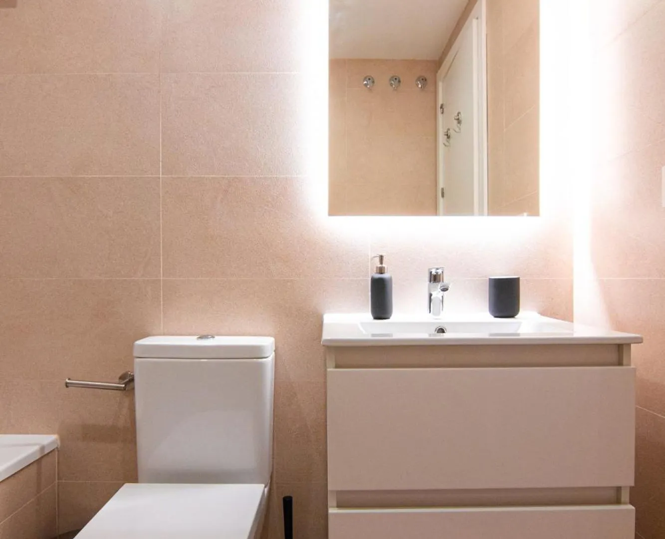 Edomus Puerta De La Barqueta Apartment Seville
